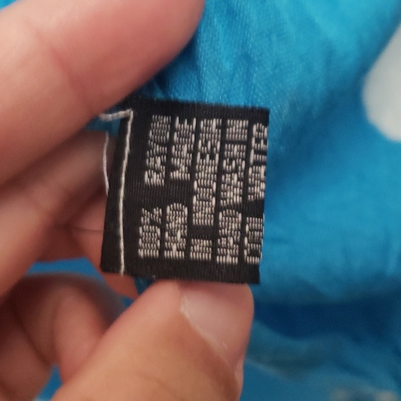 Womens Scarf - Picture 2 of 6